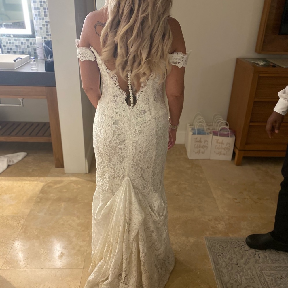 ๐ Mermaid Wedding Dress ๐ - Picture 2 of 8